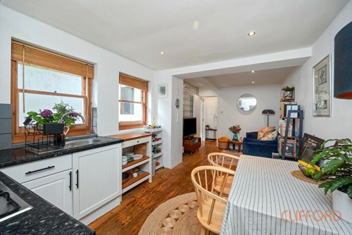 1 Bedroom Flat To Rent In Brunswick Place, Hove, BN3