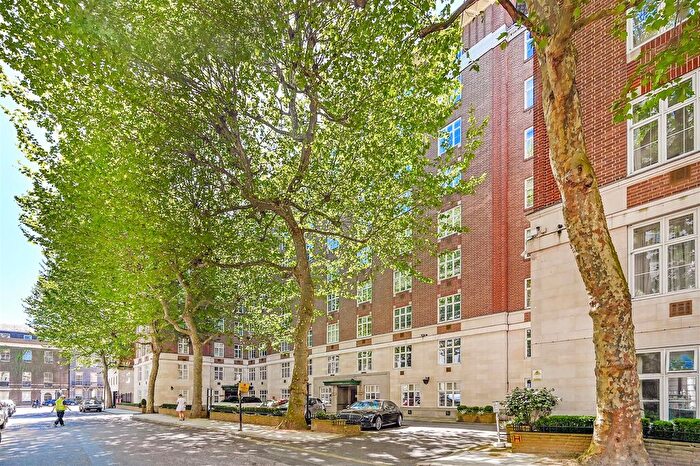 2 Bedroom Flat To Rent In Chesterfield Gardens, Mayfair, W1J
