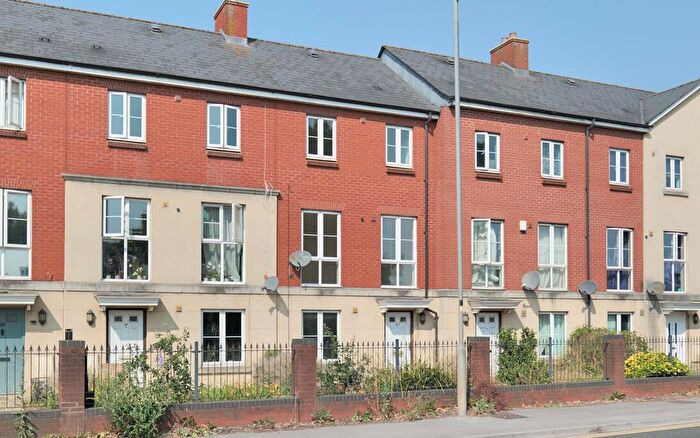 4 Bedroom Terraced House For Sale In Beanacre Road, Melksham, SN12