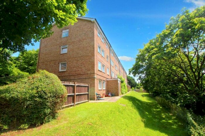 1 Bedroom Flat To Rent In The Cornfields, Hemel Hempstead, Hertfordshire, HP1