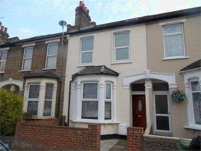4 Bedroom Flat To Rent In Springrice Road, Hither Green, London, SE13