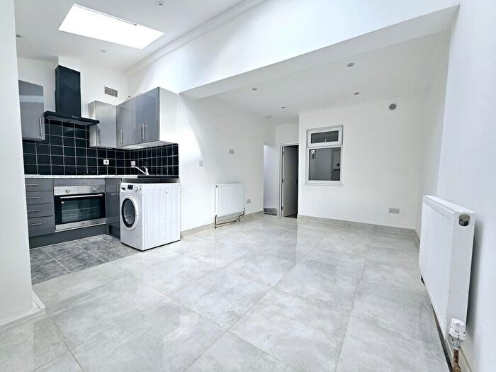 1 Bedroom Flat To Rent In Wastdale Road, Forest Hill, SE23