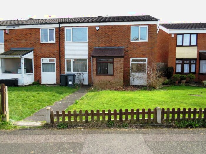 3 Bedroom House To Rent In Thirsk Croft, Birmingham, B36