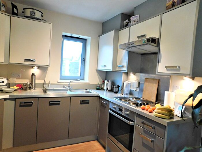 1 Bedroom Flat To Rent In Marine House, Quayside Drive, Colchester, Essex, CO2
