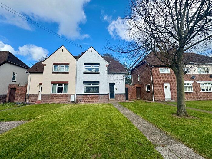 3 Bedroom Semi-Detached House For Sale In Valley Road, Holywell Village, NE25