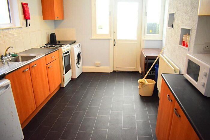3 Bedroom Terraced House To Rent In Pretoria Road, Southsea, PO4