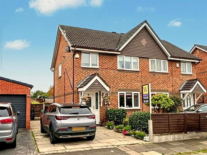 3 Bedroom Semi Detached House To Rent In Kenyon Avenue, Sale, M33