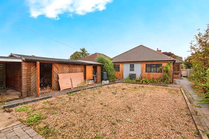 4 Bedroom Detached Bungalow For Sale In Frieston Path, Caythorpe, Grantham, NG32