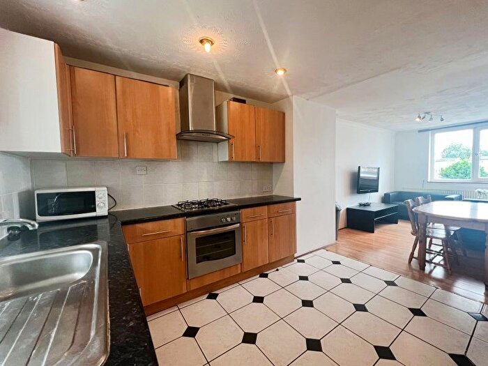 4 Bedroom Flat To Rent In Stebondale Street, London, E14