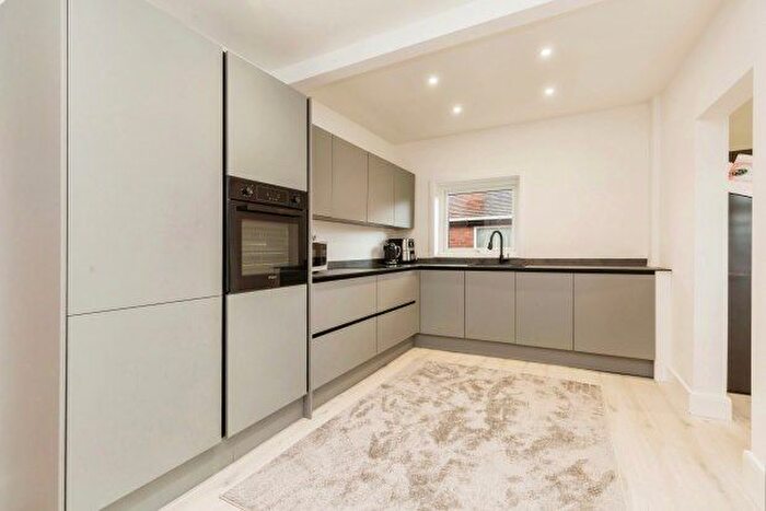 2 Bedroom Property To Rent In Lancaster Lane, Leyland, PR25