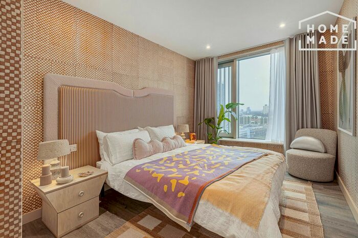 3 Bedroom Flat To Rent In Coppermaker Square, Stratford, E20