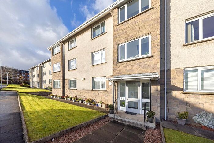 2 Bedroom Apartment For Sale In Queens Court, Milngavie, G62