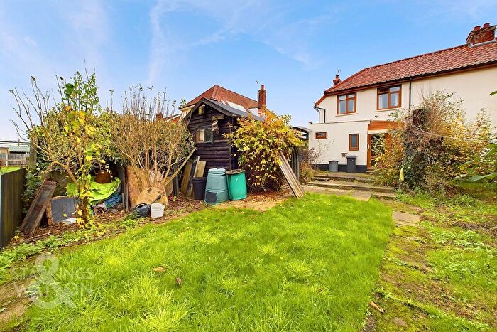 2 Bedroom Semi-Detached House For Sale In Beccles Road, Bungay, NR35