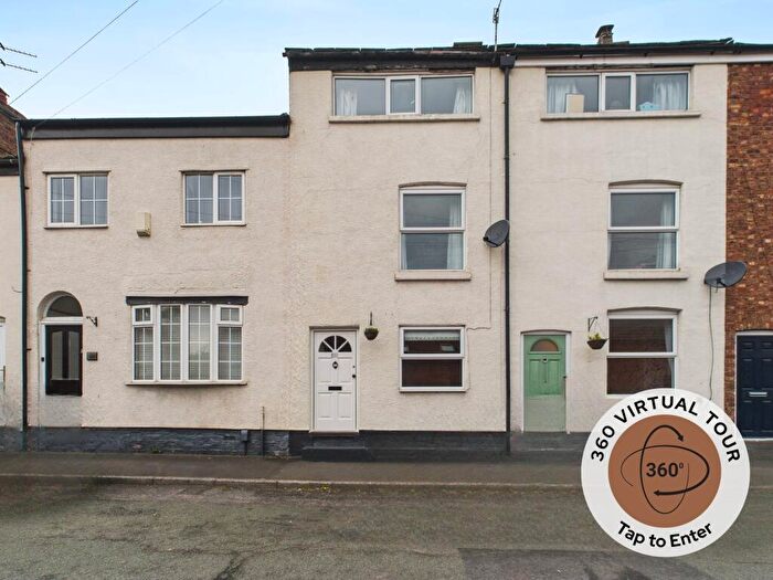 3 Bedroom Terraced House For Sale In High Street, Macclesfield, SK11