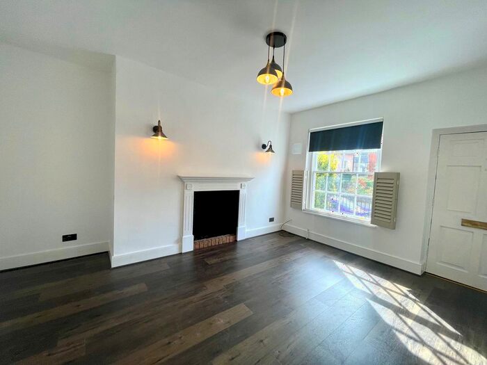 4 Bedroom End Of Terrace House To Rent In London Road, Worcester, WR5