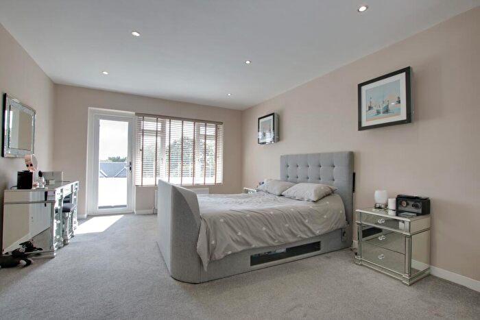 4 Bedroom Detached House For Sale In The Avenue, Fareham, PO14