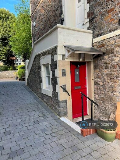 2 Bedroom Flat To Rent In Durdham Park, Bristol, BS6