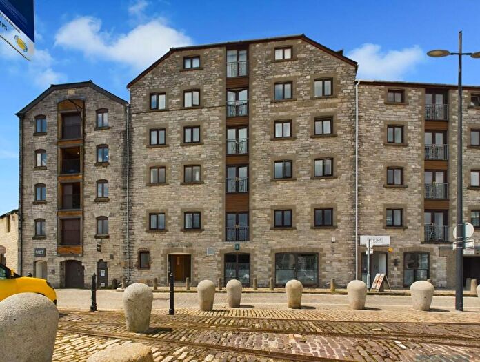 Apartment To Rent In Sutton Wharf, Plymouth, PL4