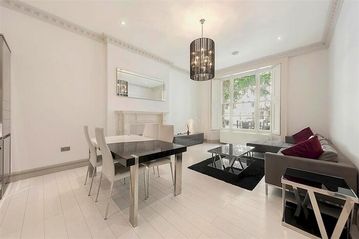 2 Bedroom Flat To Rent In Sussex Gardens, London, W2
