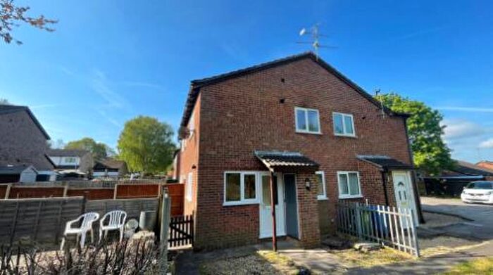 1 Bedroom House To Rent In Merton Close, Owlsmoor, GU47