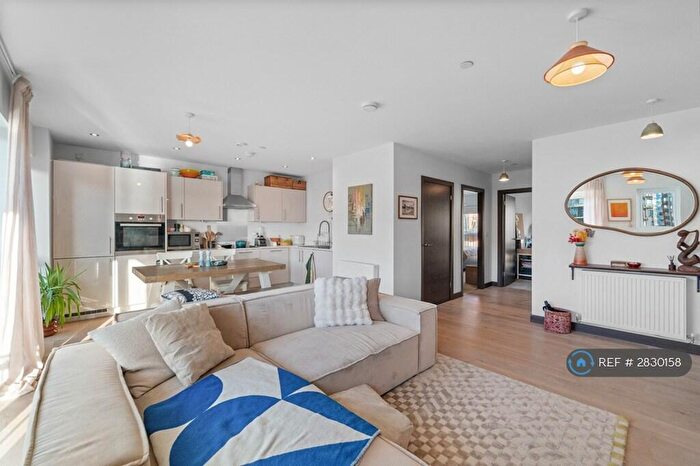 2 Bedroom Flat To Rent In Sharleston Court, Barking, IG11