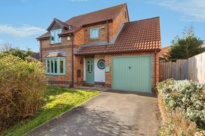 3 Bedroom Semi Detached House For Sale In Shiels Drive, Bradley Stoke, Bristol, BS32