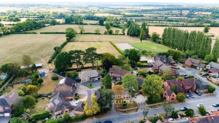 4 Bedroom Detached House For Sale In Wykin Lane, Stoke Golding, CV13