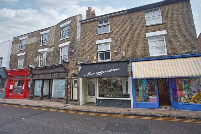 1 Bedroom Flat To Rent In High Street, Deal, Kent, CT14
