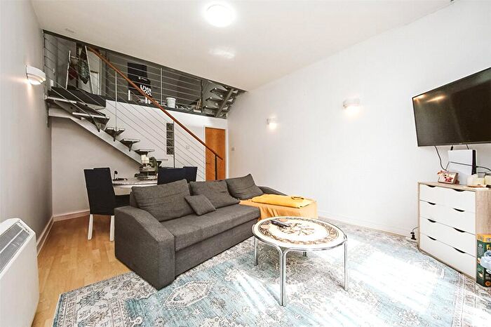 2 Bedroom Apartment For Sale In Henry Street, Liverpool, Merseyside, L1