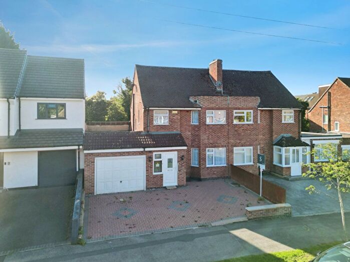 4 Bedroom Semi-Detached House For Sale In Ash Tree Road, Oadby, LE2
