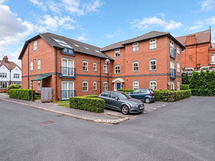 2 Bedroom Flat For Sale In Julian Road, West Bridgford, Nottingham, Nottinghamshire, NG2