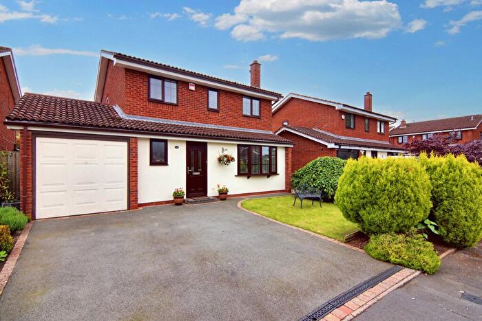 4 Bedroom Detached House For Sale In Bonneville Close, Millisons Wood, CV5
