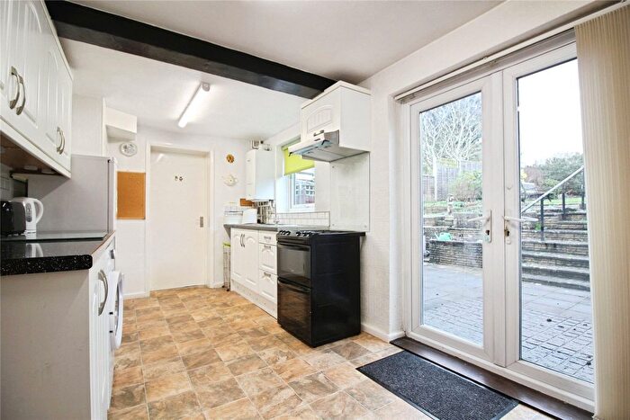 3 Bedroom Semi-Detached House For Sale In Fairford Road, Tilehurst, Reading, RG31