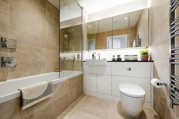 1 Bedroom Flat To Rent In Vantage Point, Archway, London, N19