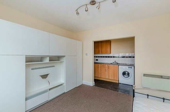 Studio To Rent In Dudley Road, South Harrow, Harrow, HA2