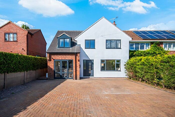5 Bedroom End Terrace House For Sale In Fox Covert Lane, Misterton, Doncaster, DN10