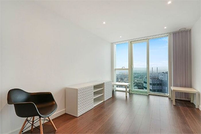 1 Bedroom Flat To Rent In Pinnacle Apartments, Saffron Central Square, Croydon, CR0