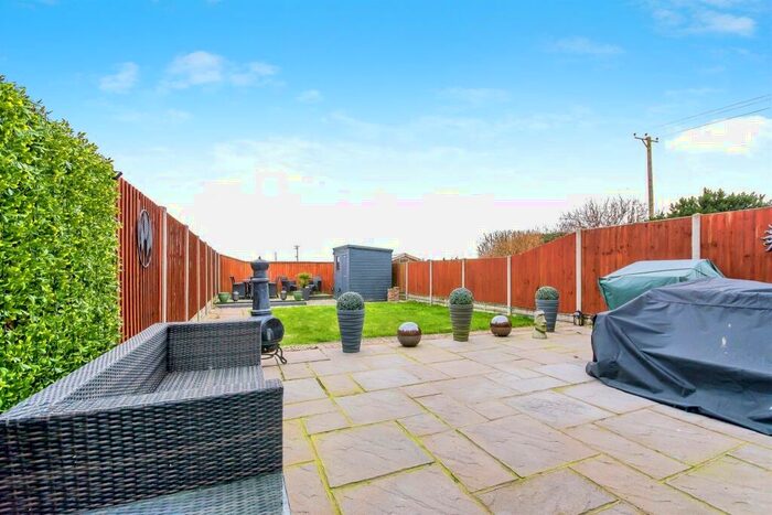 3 Bedroom Semi-Detached House For Sale In Roman Bank, Holbeach, Spalding, PE12