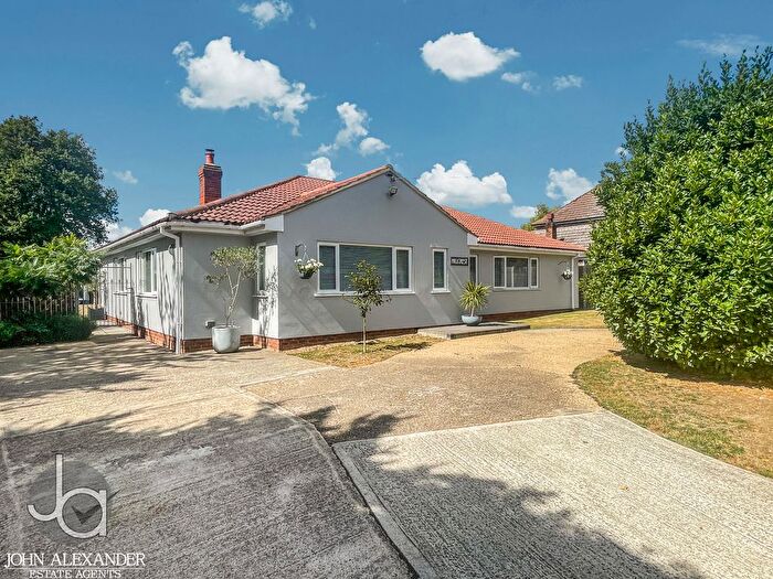 3 Bedroom Detached Bungalow For Sale In Layer Breton Hill, Layer Breton, Colchester, CO2