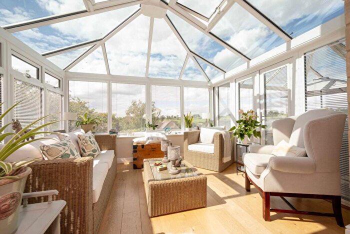 4 Bedroom Detached House For Sale In Over Norton Road, Chipping Norton, OX7