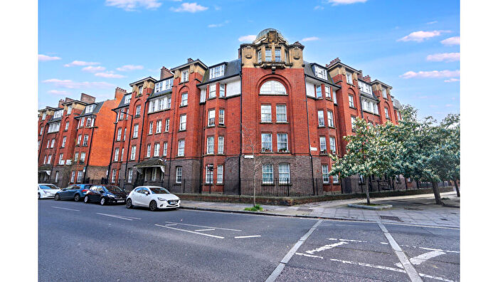 3 Bedroom Flat For Sale In Flat, Block D, Peabody Estate, Rodney Road, Walworth, London, SE17
