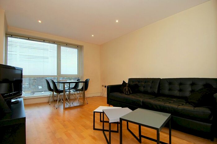 1 Bedroom Flat To Rent In Chiswick High Road, London, W4