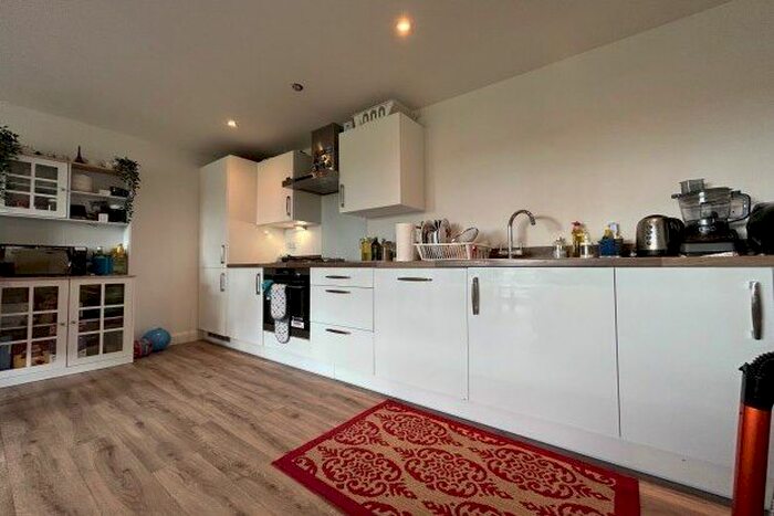 2 Bedroom Flat To Rent In St. Lukes Road, Birmingham, B5