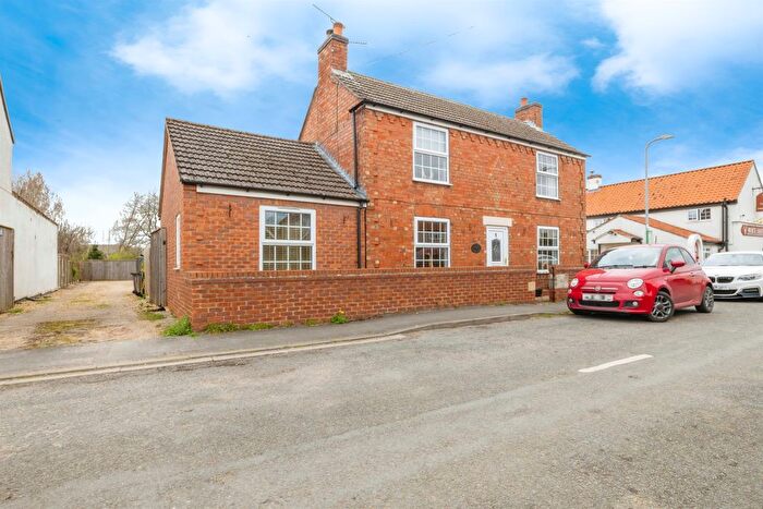 4 Bedroom Detached House For Sale In High Street, North Scarle, Lincoln, LN6
