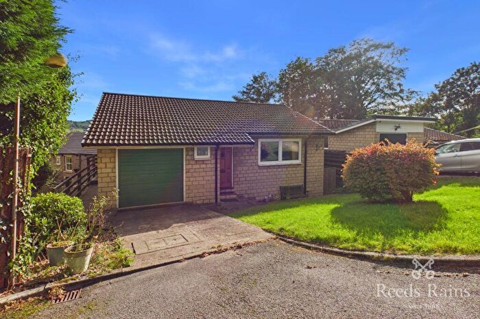 2 Bedroom Detached House For Sale In Gorsey Intakes, Broadbottom, Hyde, Greater Manchester, SK14