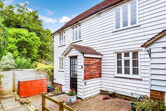 4 Bedroom End Of Terrace House For Sale In West Street, Harrietsham, Maidstone, Kent, ME17