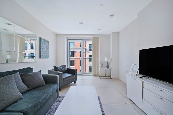 1 Bedroom Flat To Rent In City Road, Liverpool Street, EC1Y