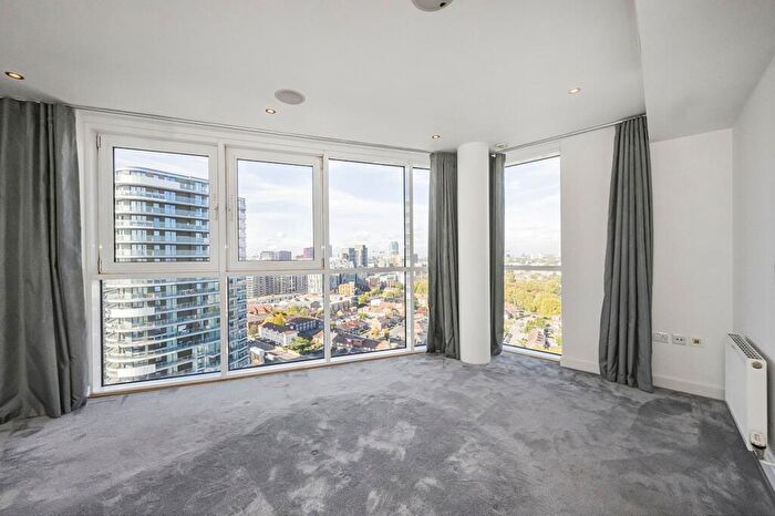 2 Bedroom Duplex To Rent In Western Gateway, Alaska Apartments, E16