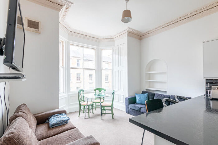 6 Bedroom Flat To Rent In P – East Preston Street, Edinburgh, EH8