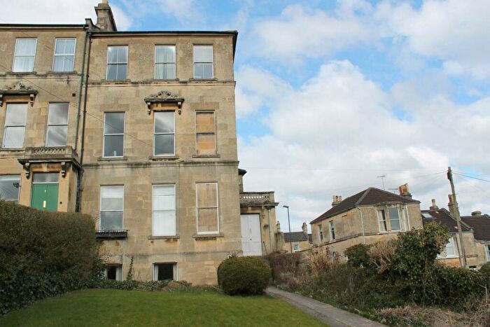 1 Bedroom Apartment To Rent In Beaufort Villas, BA1